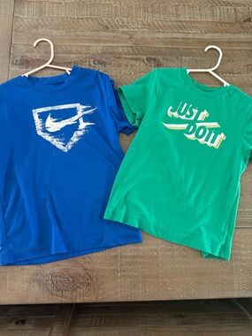 Nike Kids Short Sleeve Tees - Royal Blue & Kelly Green